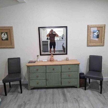 Renovate Large Studio 21-Directly Across Beach 圣徒皮特海滩 外观 照片